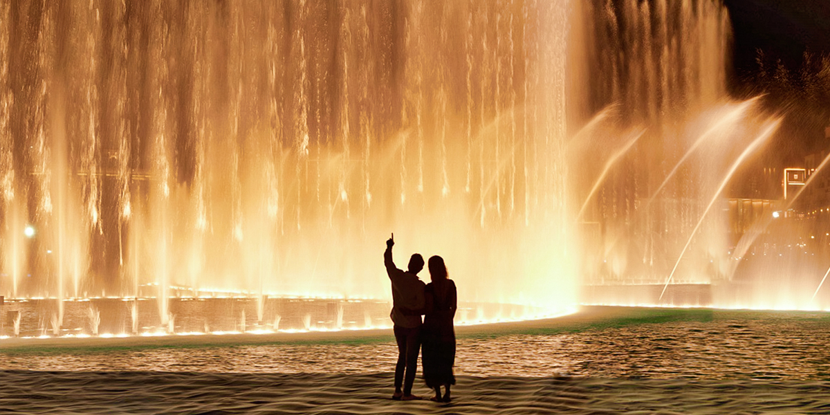 top places to visit in dubai is dubai fountain boardwalk