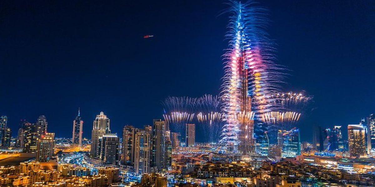 burj khalifa fireworks at new year in dubai